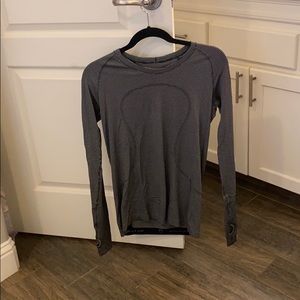 Lulu lemon long sleeve shirt